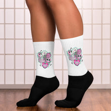 Load image into Gallery viewer, Retro Volleyball Socks
